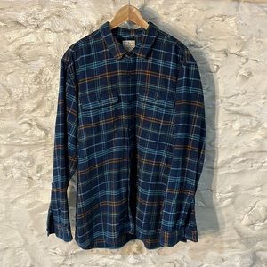 Men's Organic Flannel Shirt, Slightly Fitted. XL